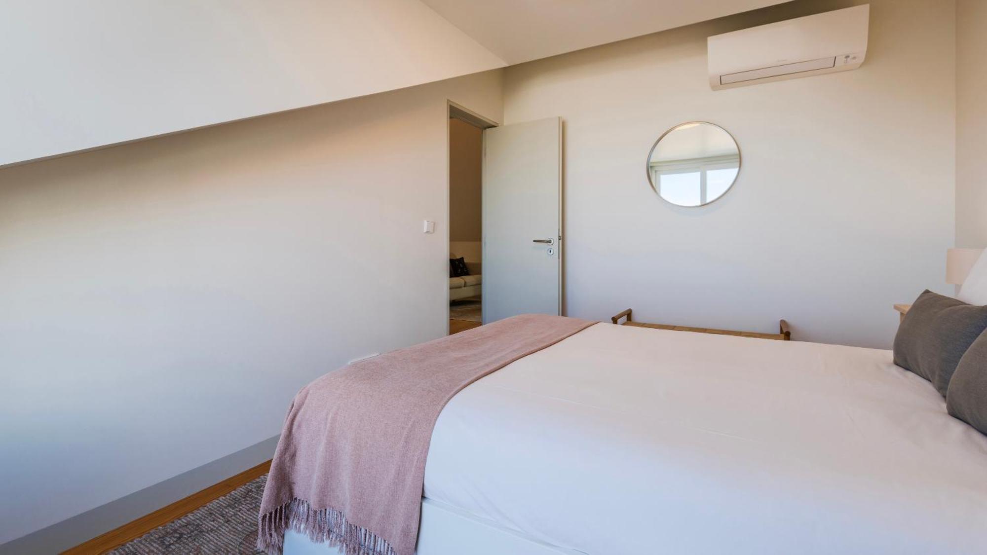 Apartment Elegant In Graca By Lovelystay *